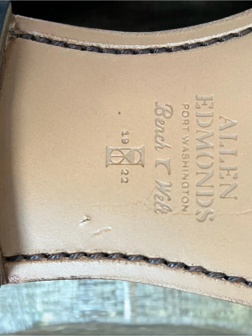 Allen Edmonds Park Avenue  Bench Welt